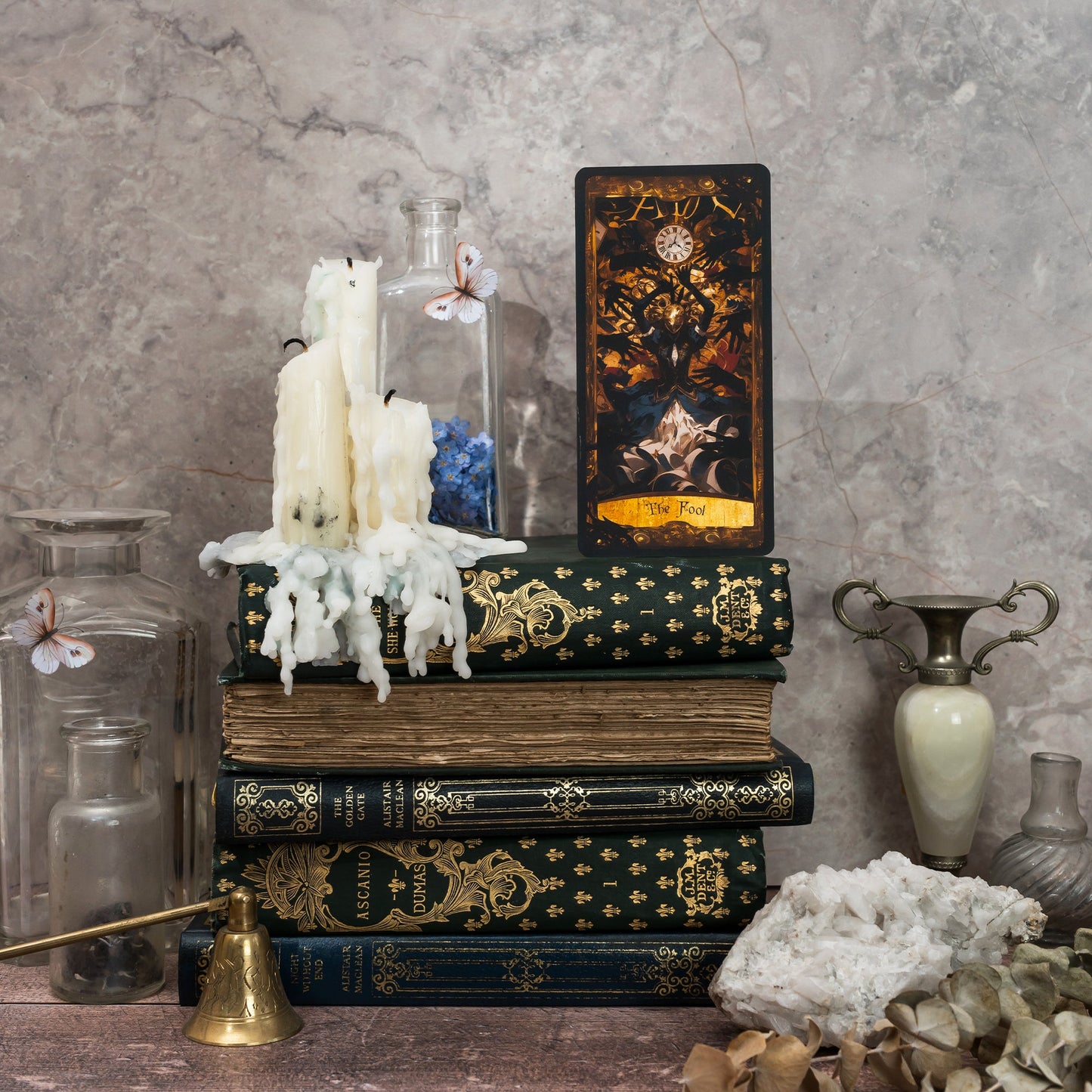 Wonderland Shadows Tarot Deck