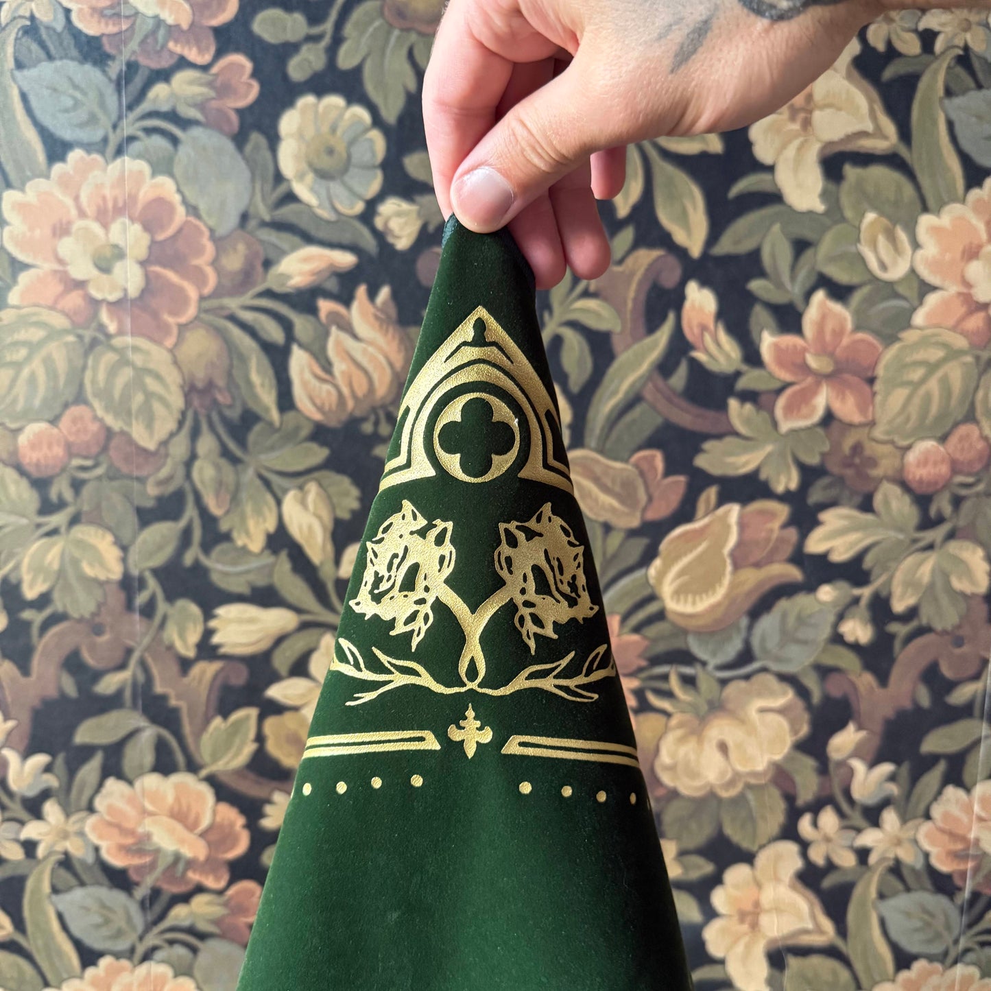 Eclipsa Altar Cloths