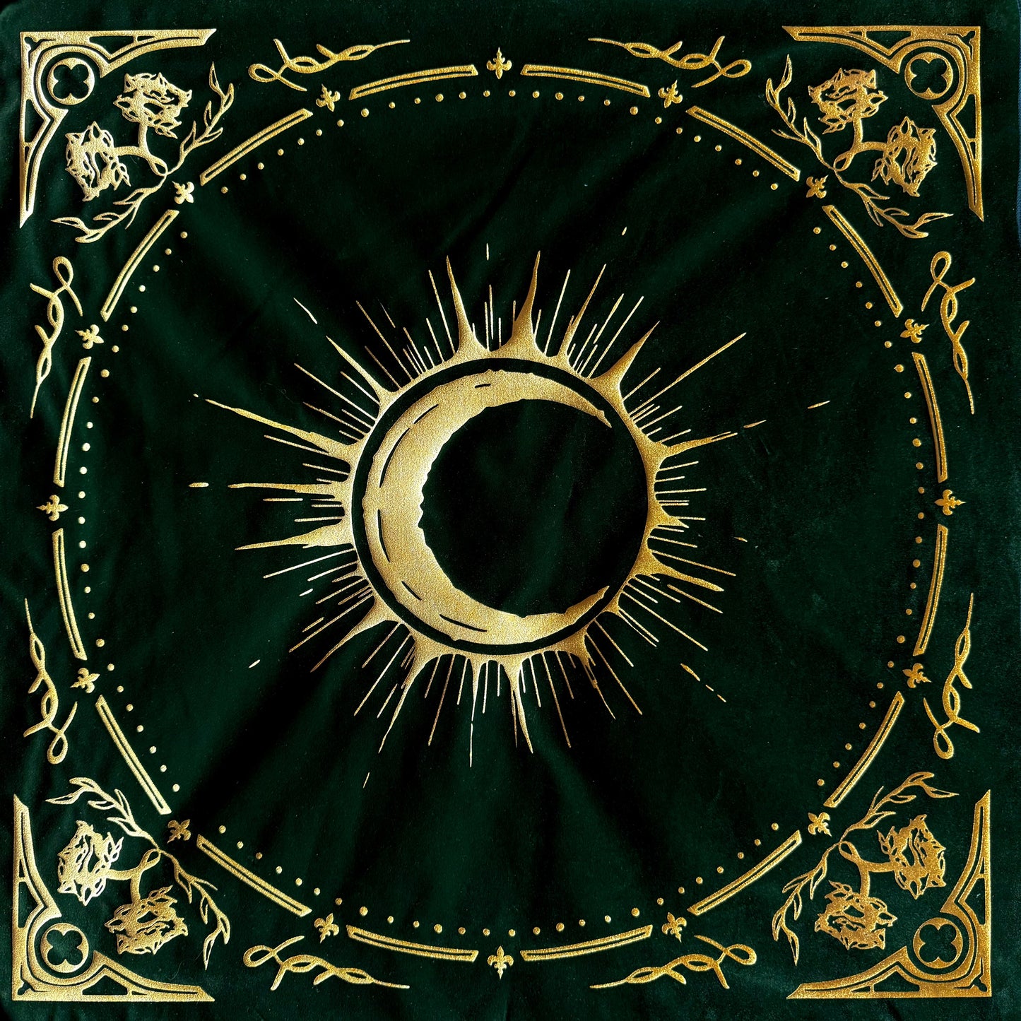 Eclipsa Altar Cloths