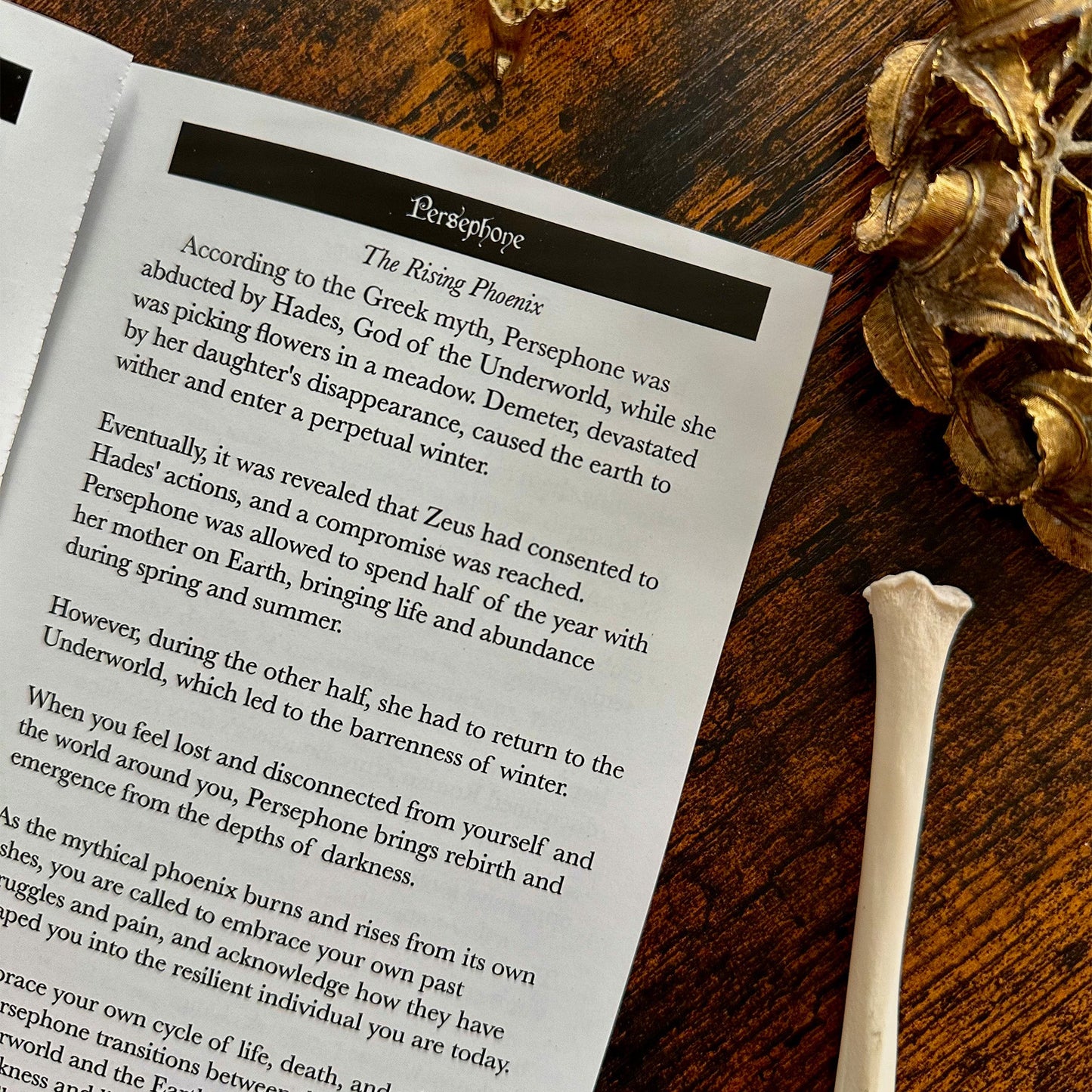 Obsidian Veil Oracle Deck