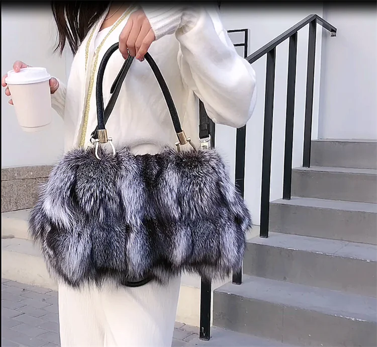 Elegant Fox Fur & Leather Tote (Spacious)